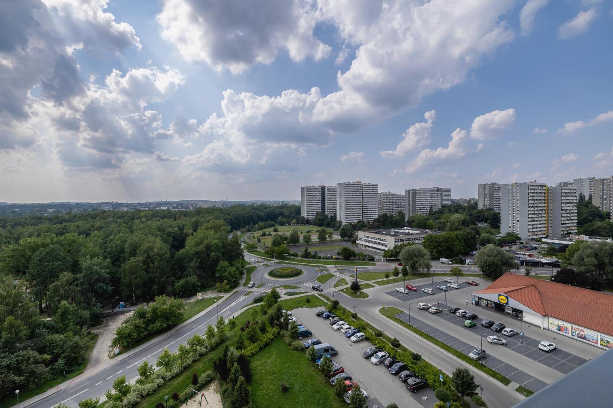 Apartament Tysiaclecia Next To Park Slaski By Renters *