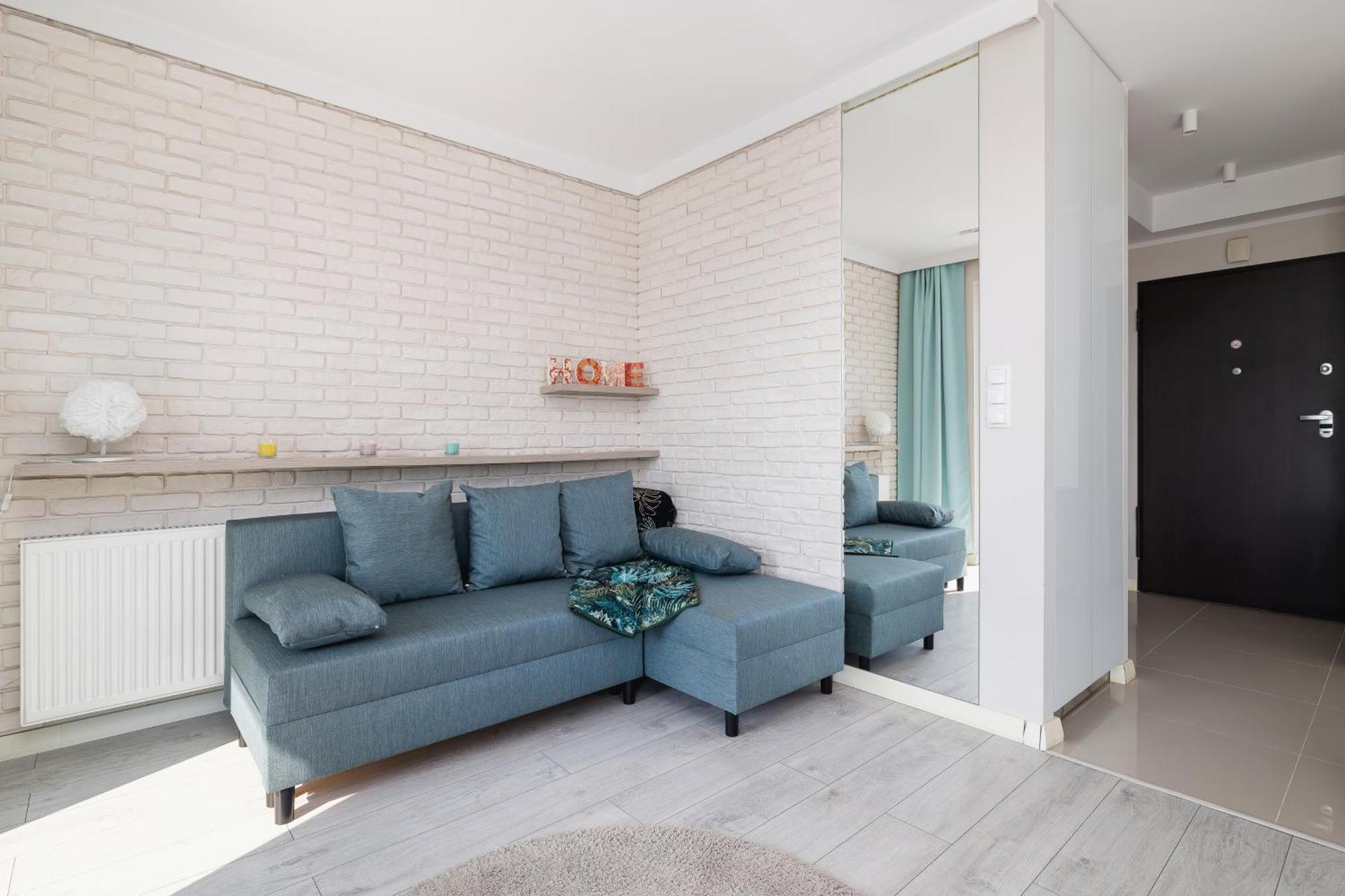 Tysiaclecia Next To Park Slaski By Renters