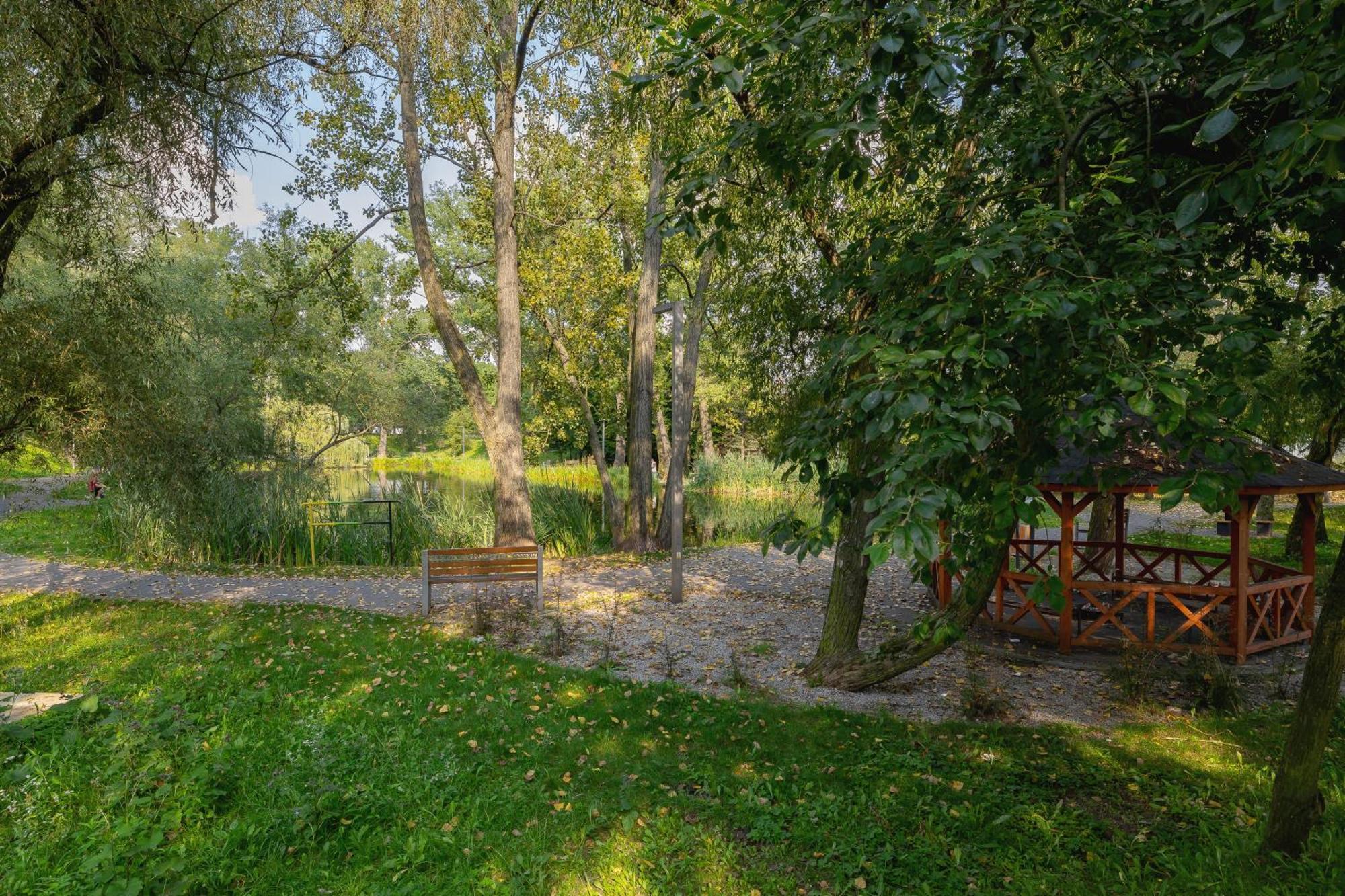 Tysiaclecia Next To Park Slaski By Renters