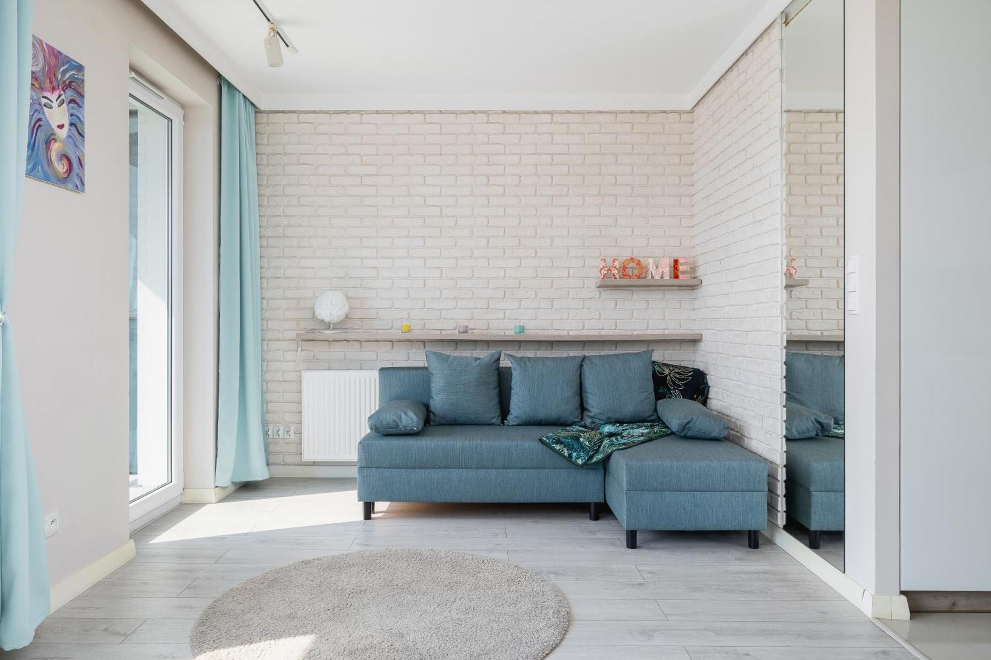 Tysiaclecia Next To Park Slaski By Renters